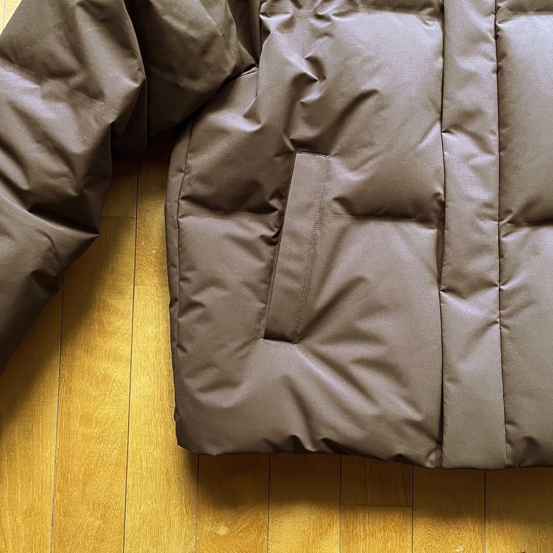 ユニクロ／シームレスダウンジャケット