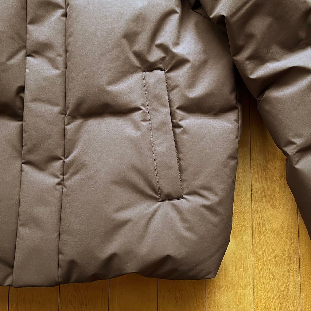 ユニクロ／シームレスダウンジャケット