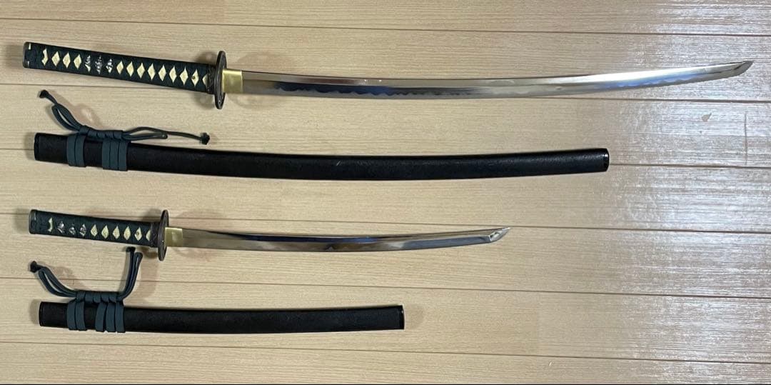ハチワレ様専用 模造刀 居合刀 太刀 脇差 刀掛け 武具 U0331 - メルカリ