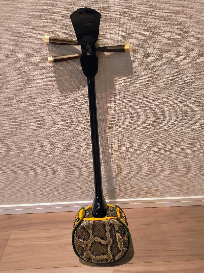 （ほぼ未使用）沖縄 三線 　爪・ケース付き　中古
