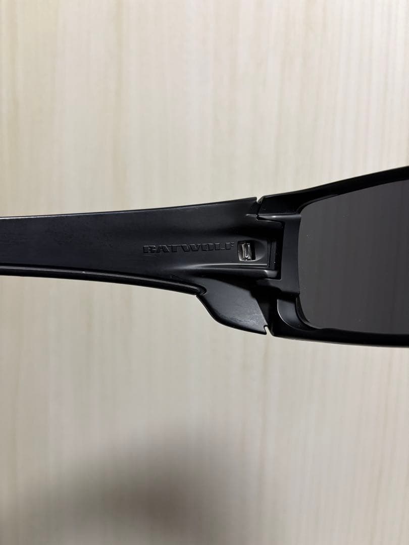 preeyOakley オークリー サングラス BATWOLFcustom