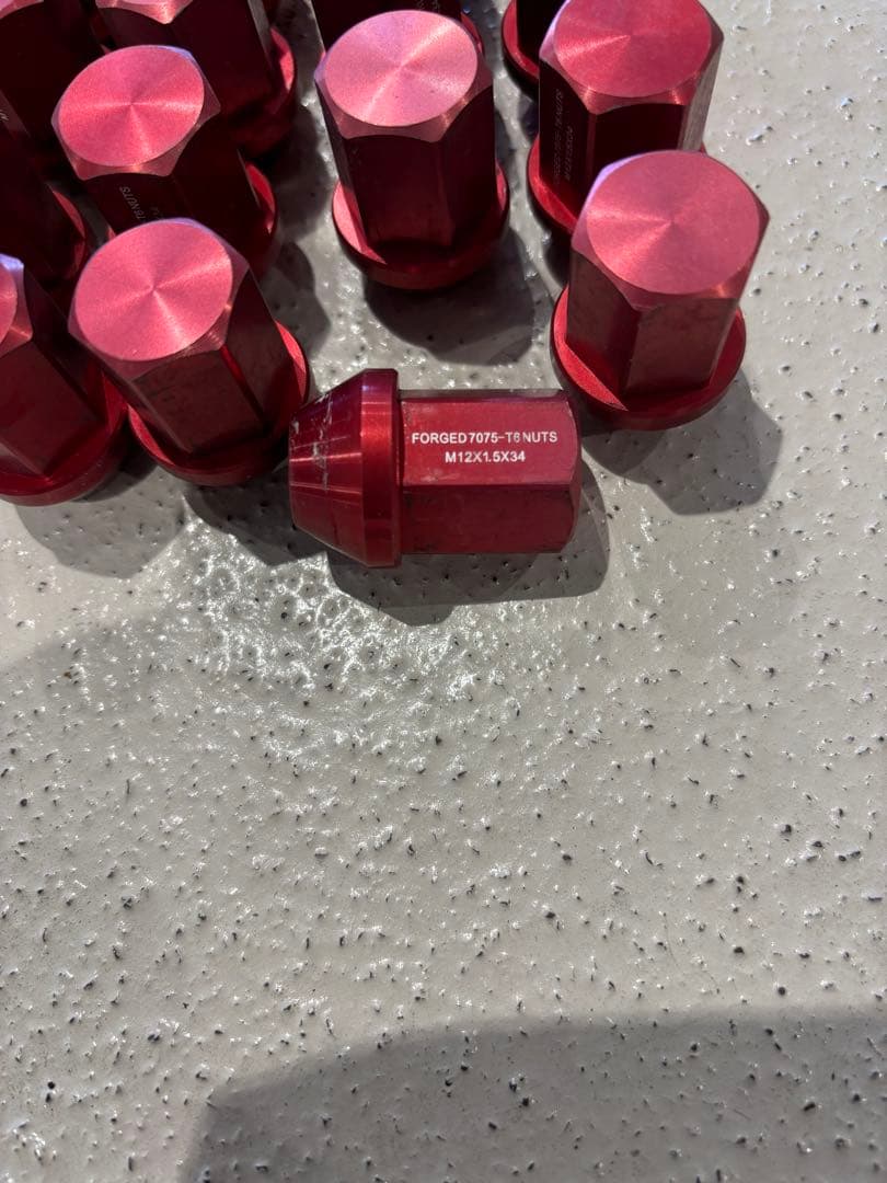 80000000 レヴァンナ18㌅ 7.0J +38 6H139.7