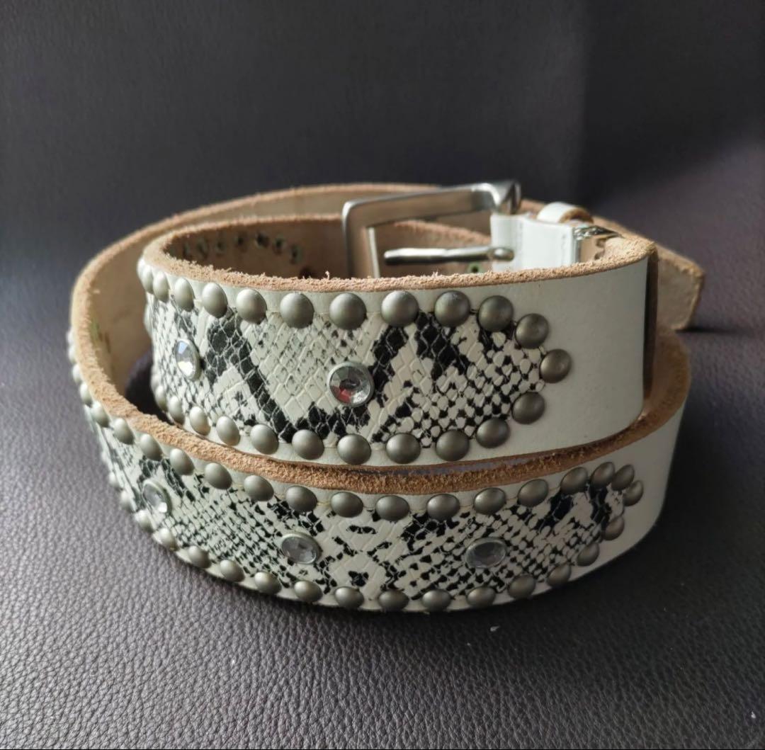 HTC studs belt python レザースタッズ 牛革 ホワイト