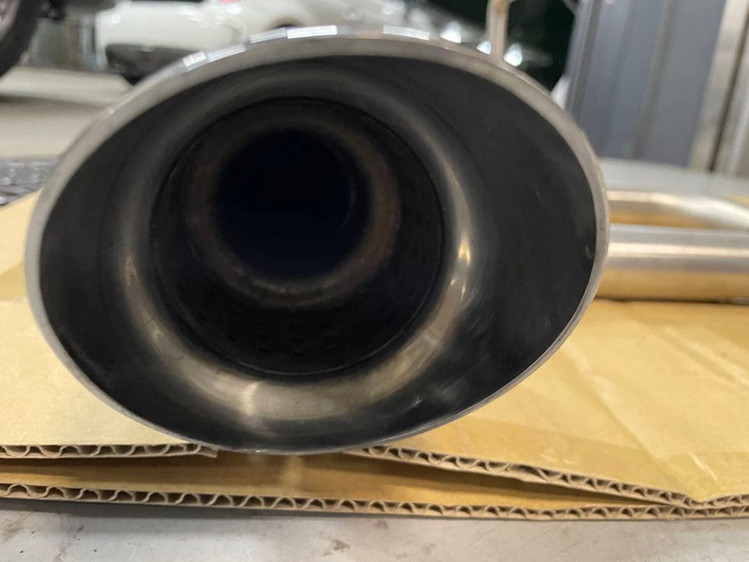 アバルトマフラー 500/595 マニェティマレリ マフラー”ボンバルドン”