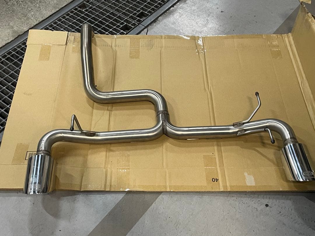 アバルトマフラー 500/595 マニェティマレリ マフラー”ボンバルドン”