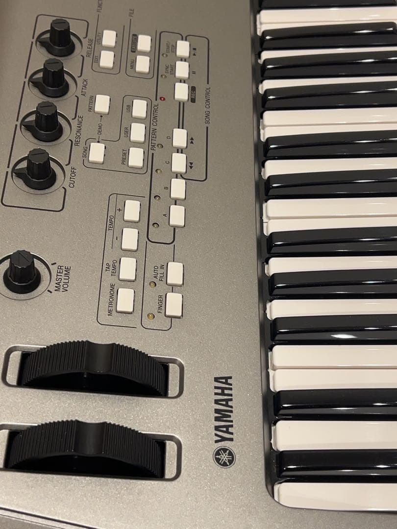 YAMAHA MM6 シンセサイザー 61鍵盤 中古