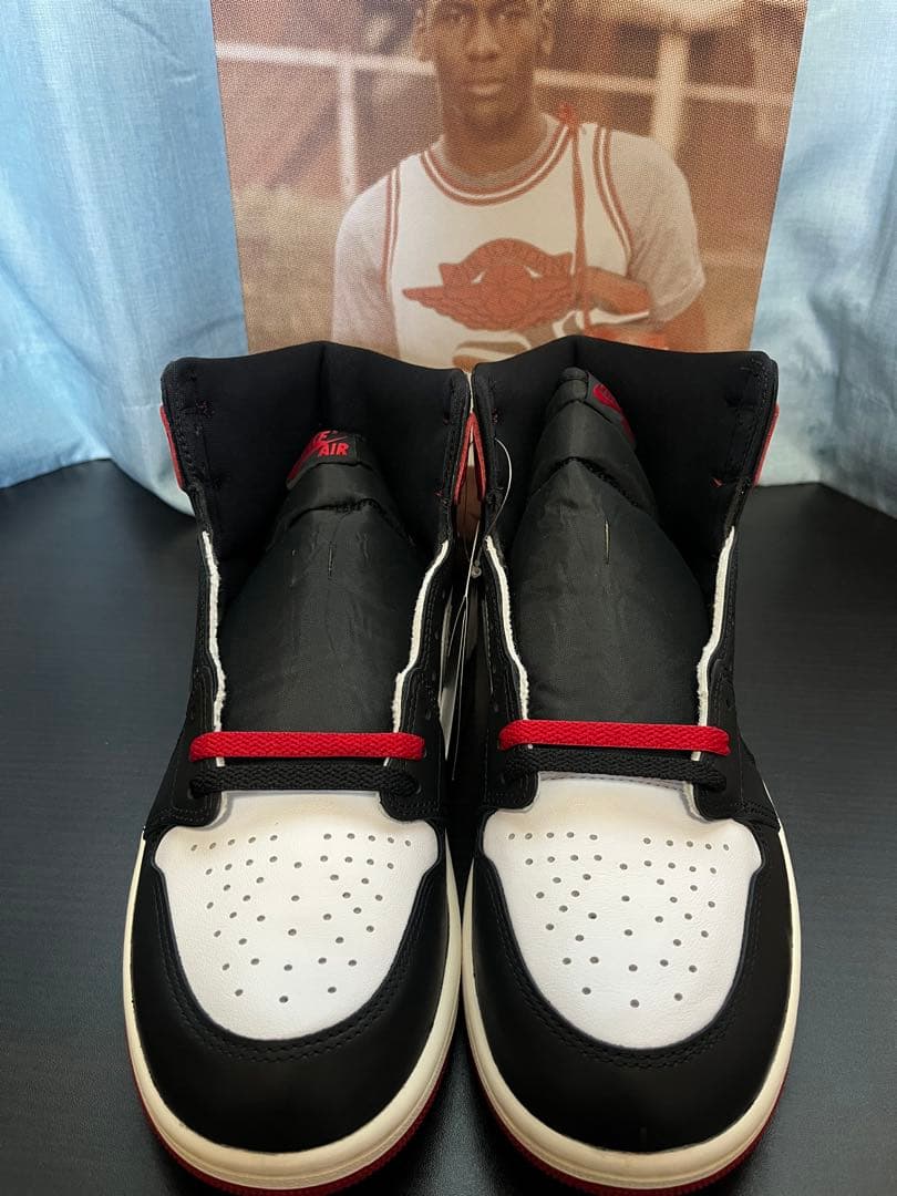 エア ジョーダン 1 レトロ HIGH OG \"Black Toe\"