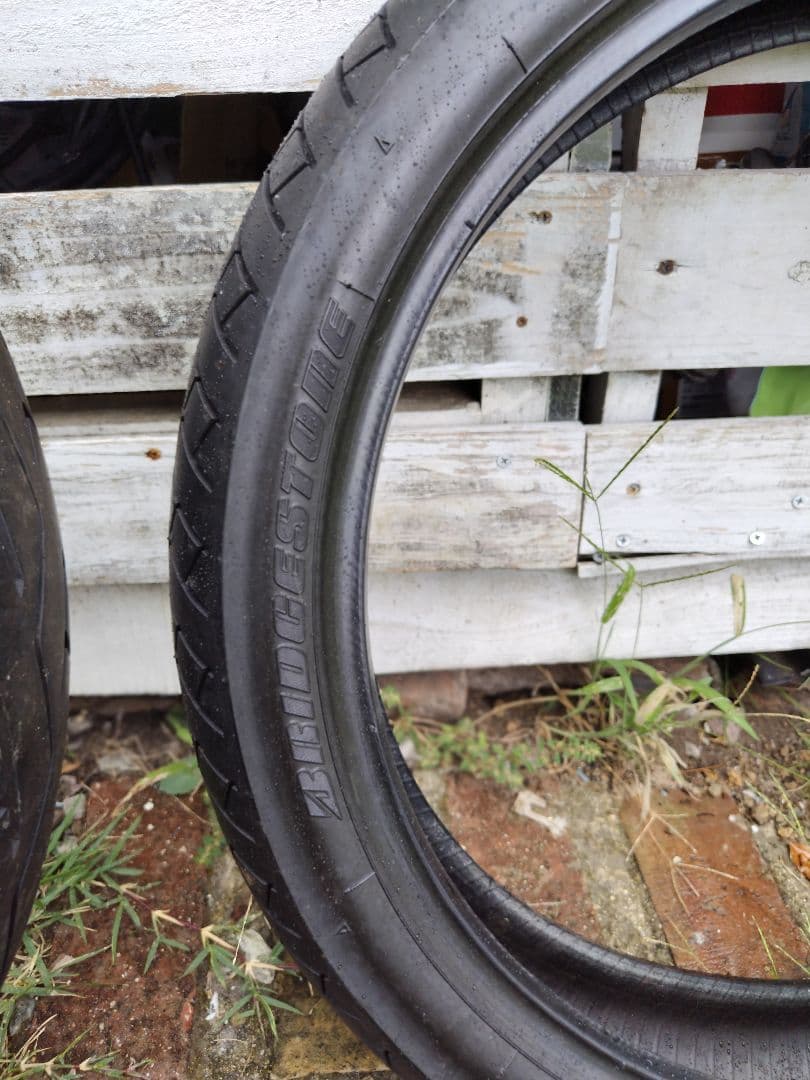 オンロード用タイヤ F100/80/18 R120/80/18