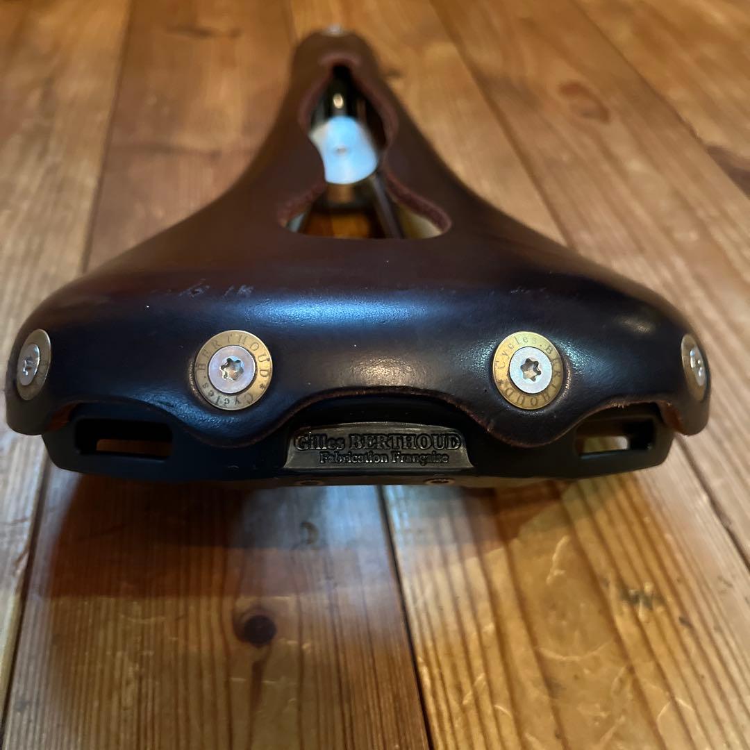 BERTHOUD ベルソーサイクルズ　ジルベルソー　サドル