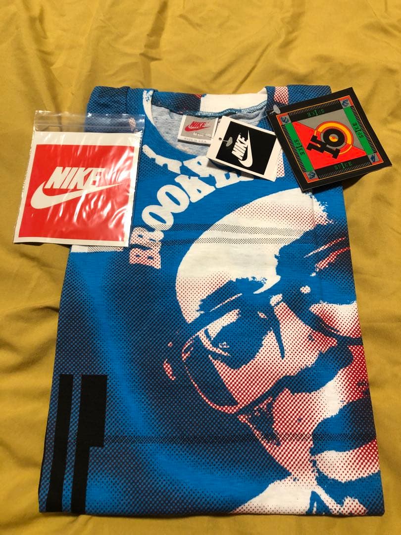 NIKE SPIKELEE Tシャツ