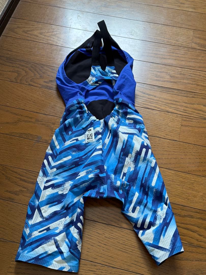 美品　試着のみ　ミズノ　高速水着　競泳水着　GX SONIC Ⅲ ST 140