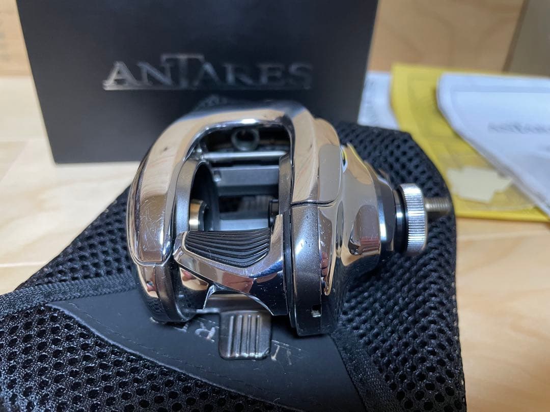 シマノ 19アンタレス HG 右ハンドル　ボディのみ　RIGHT 機関良好