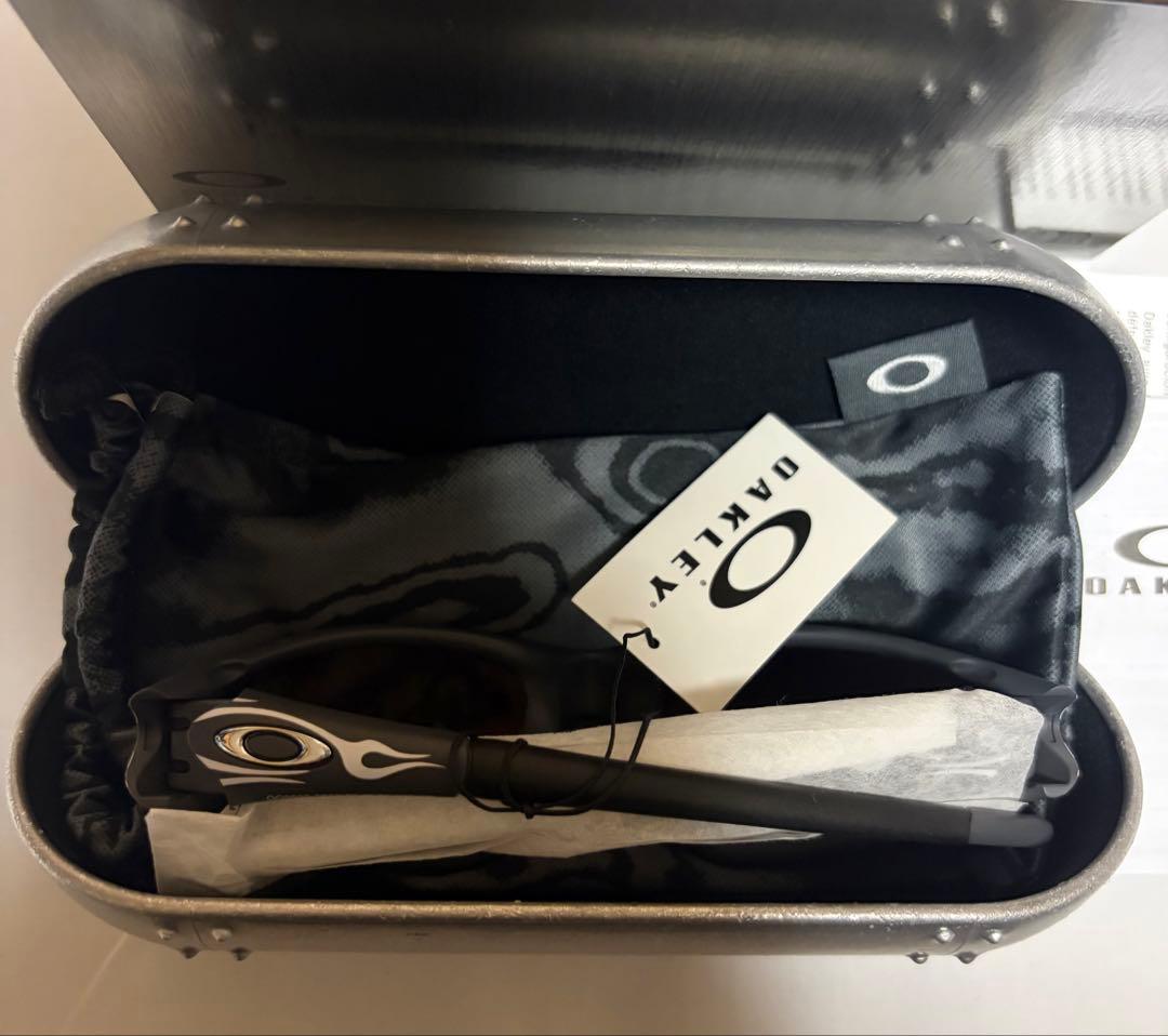 小物 Oakley Brain Dead Straight Jacket 99