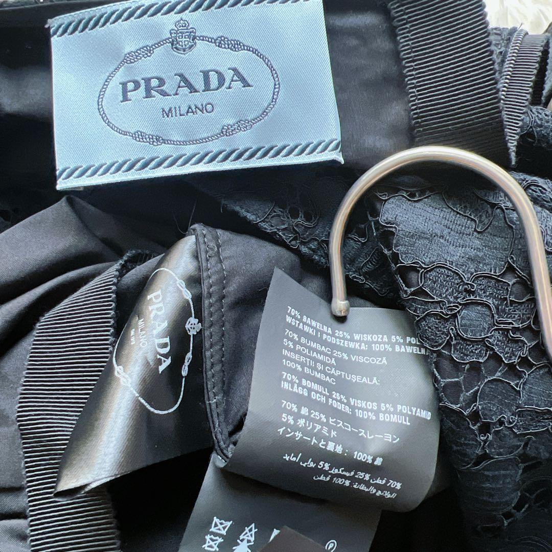 美品 PRADAプラダ レース 刺繍 ワンピース　エンブロイダリードレス　フレア