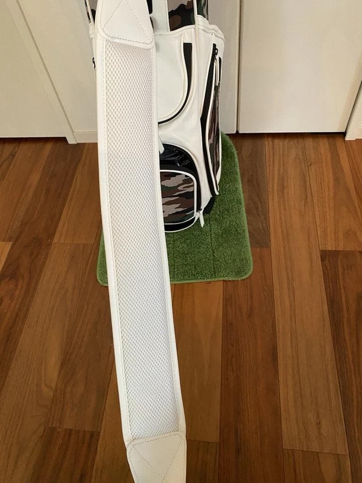 新品 キャロウェイ 迷彩柄　スタンド 軽量 ゴルフバッグ キャディバッグ