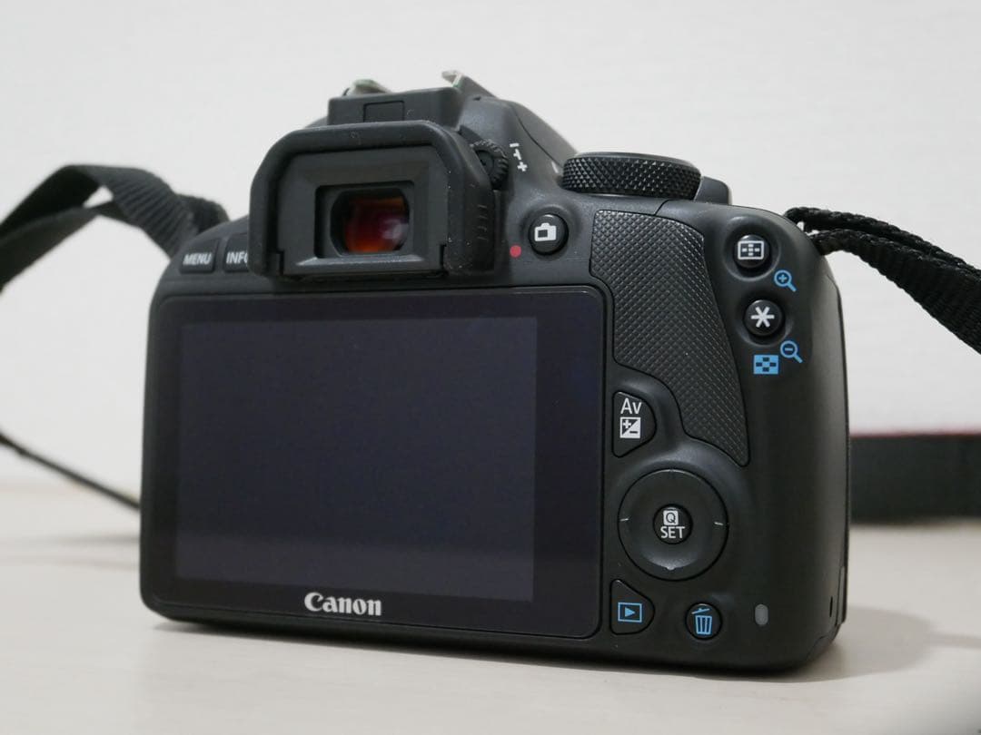 コ*コ様 Canon EOS Kiss X7 一眼レフ カメラレンズセット