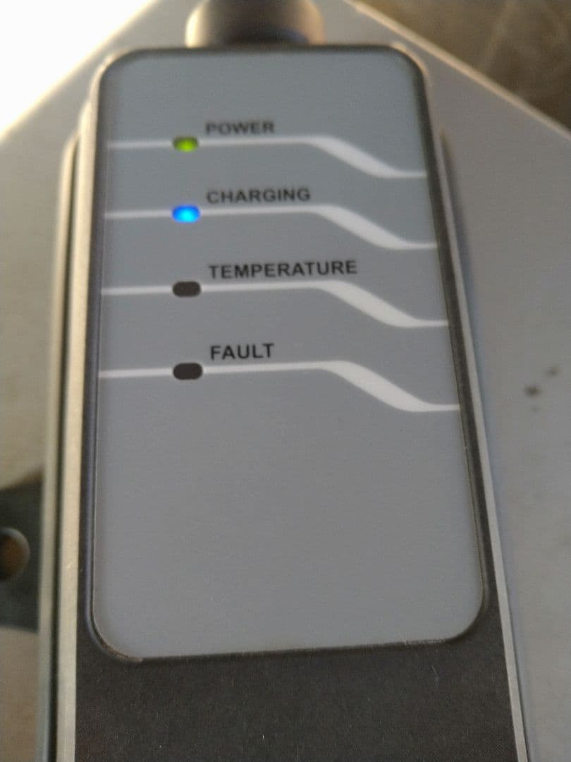 BMW PHEV充電コード