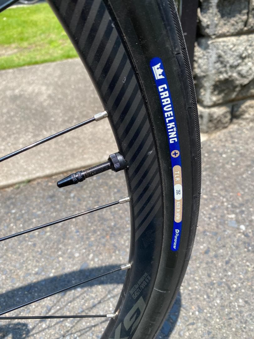 GIANT　ESCAPE RE＋（エスケープ　アールイープラス）