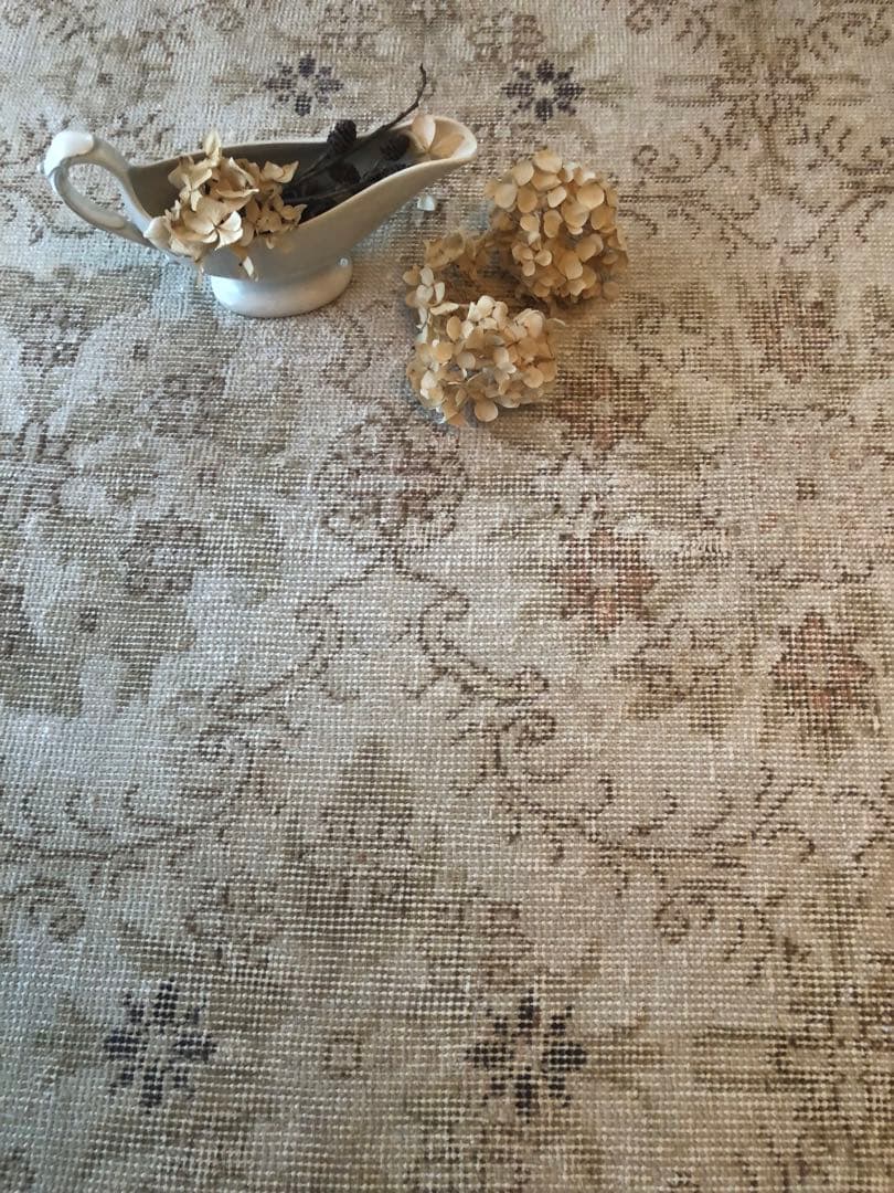 ヴィンテージラグ　ウォッシュ　ベージュオーバーダイ　フローラル　トルコ