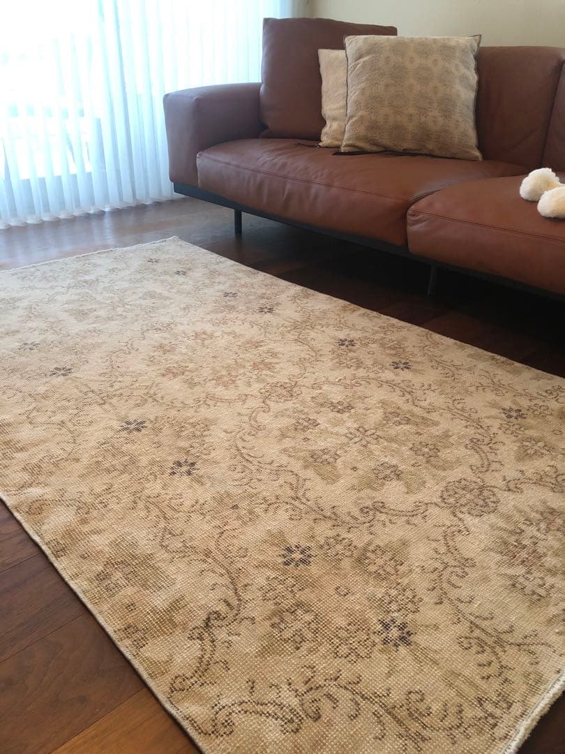 ヴィンテージラグ　ウォッシュ　ベージュオーバーダイ　フローラル　トルコ