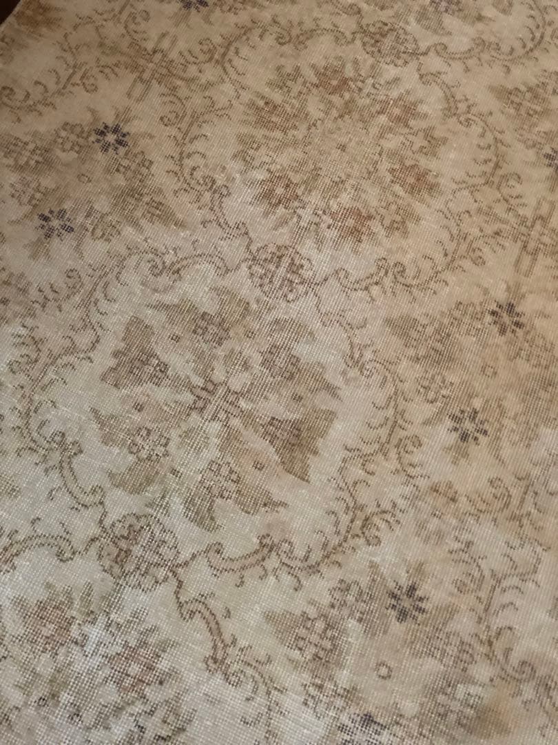 ヴィンテージラグ　ウォッシュ　ベージュオーバーダイ　フローラル　トルコ