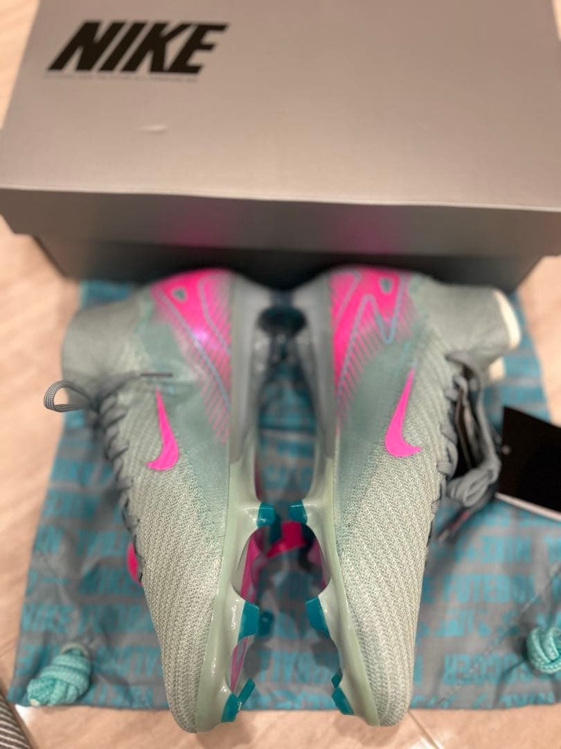 ナイキズームスーパーフライ10エリートFG 25.5cm