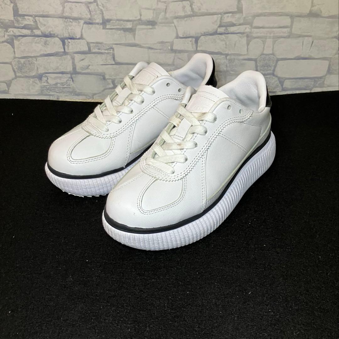 Onitsuka Tiger Delecity デレシティ　ホワイト22.5cm