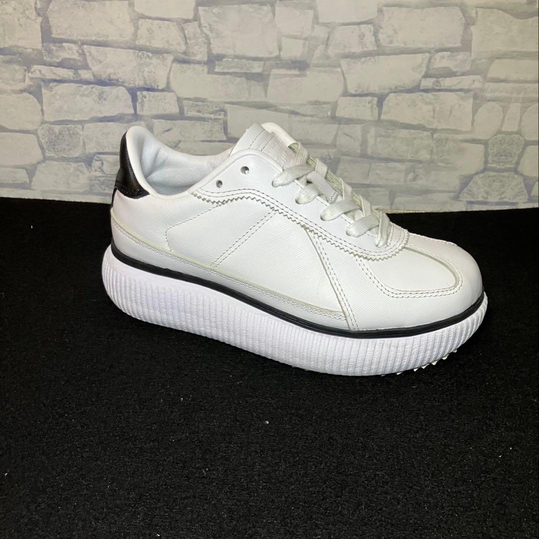 Onitsuka Tiger Delecity デレシティ　ホワイト22.5cm