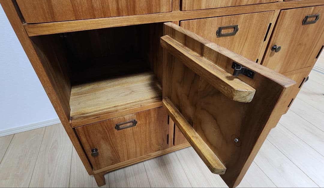 チークロッカーＮA　無垢　収納　家具　棚　シェルフ　バリューインテリア　美中古品