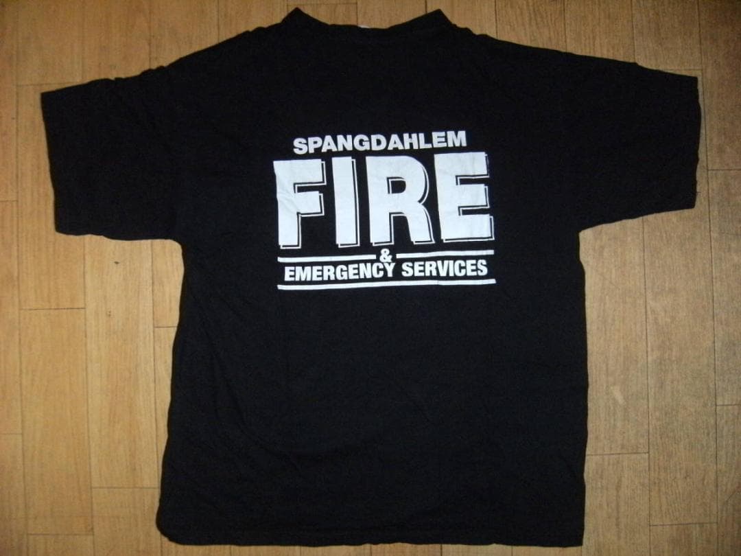 ドイツ シュパングダーレム空軍基地 消防士 Tシャツ 短パン 2点