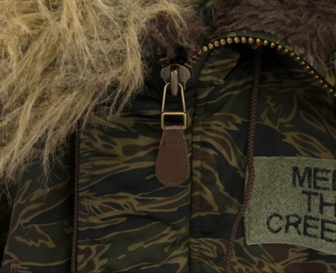 ヒステリックグラマー迷彩柄ファー付きダウンジャケット