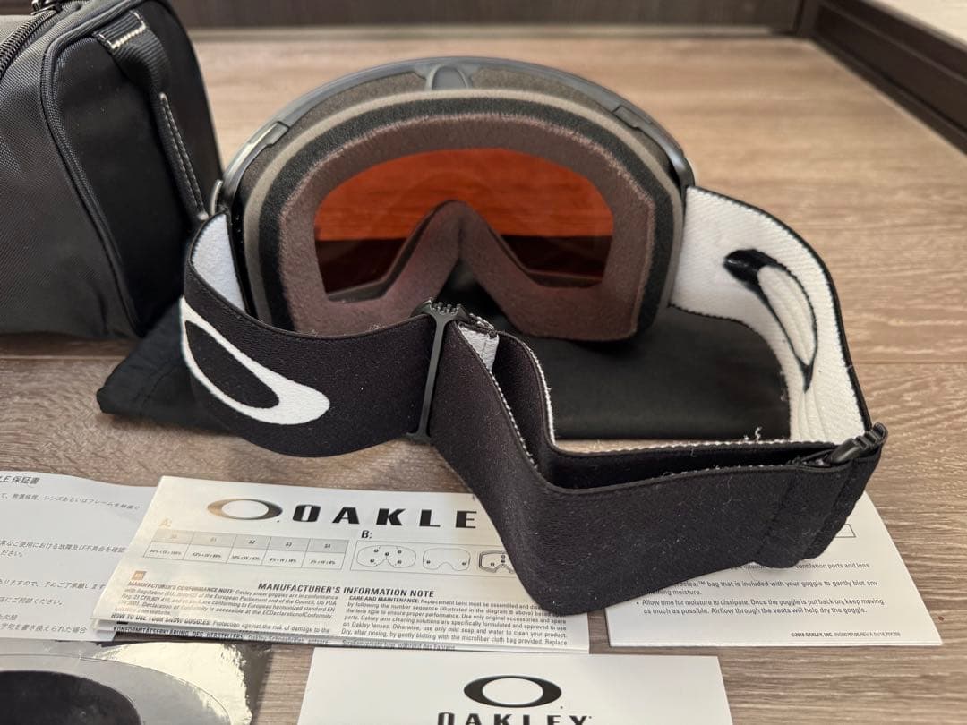 OAKLEY PLUTONITE® ミラーゴーグル ケース付き