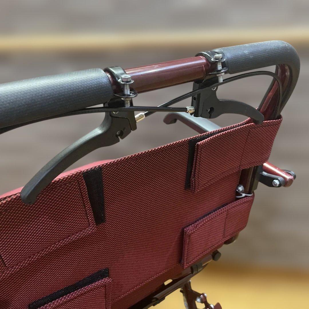 折りたたみ式介助用車椅子