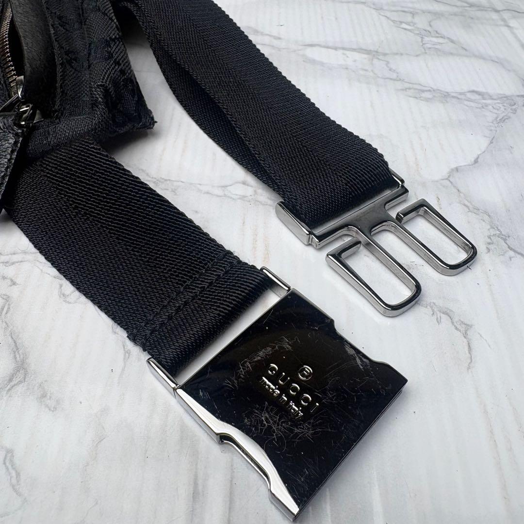 041 美品 ボディバッグ ウエストポーチ GGキャンバス xd6