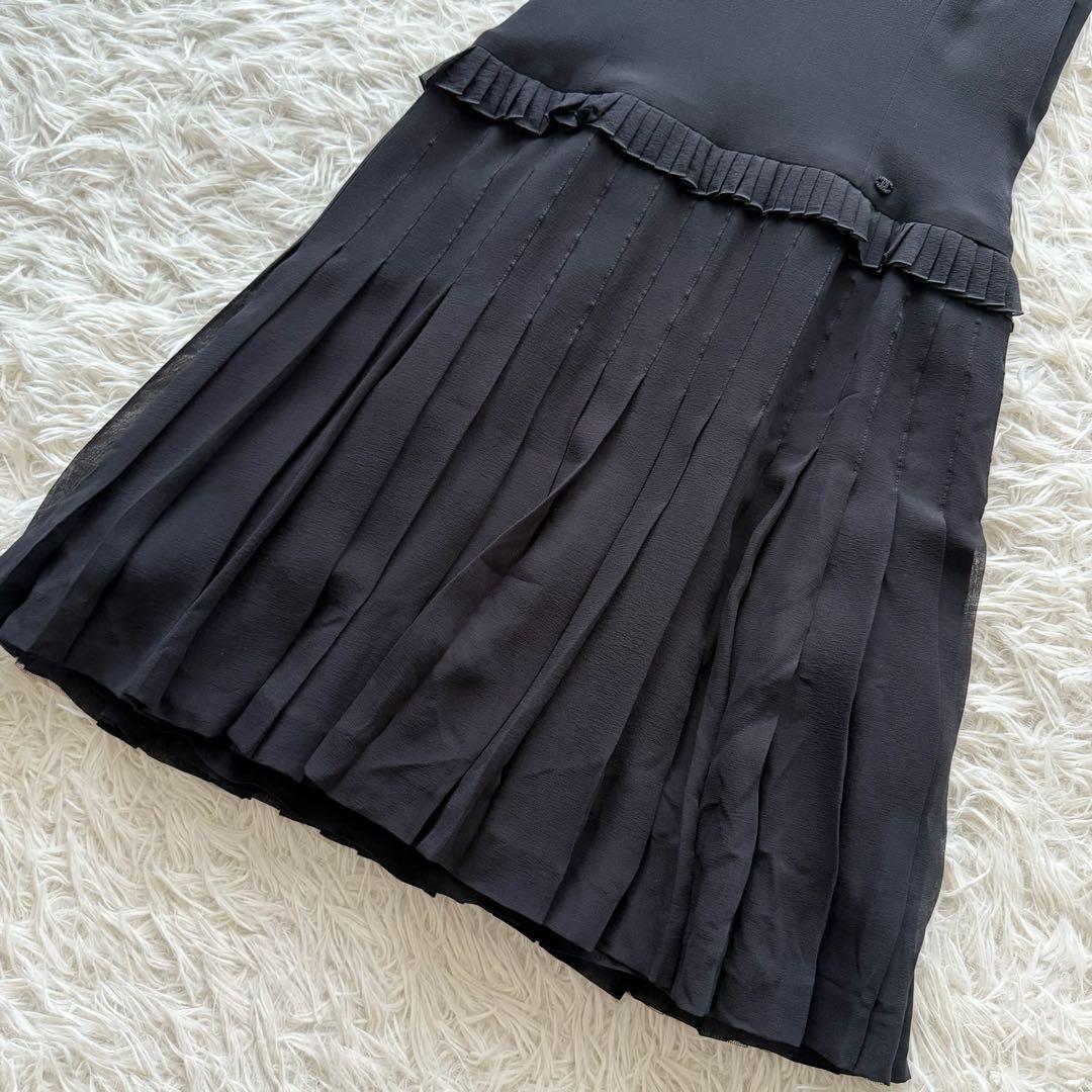 【シャネル】ワンピース　ココマーク シルク100% 02A プリーツ　黒　34