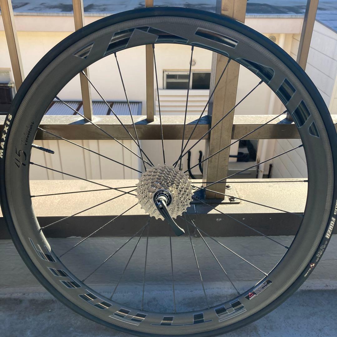 グスト アタッキー カーボンホイール L108254179 - パーツ新 デザイン