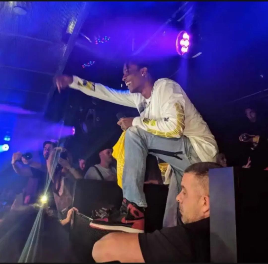 rebuild by needles リビルドバイニードルス　再構築デニム