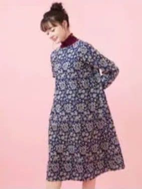 ホコモモラ　Vuelta フラワー総刺繍ワンピース　ブルー　L