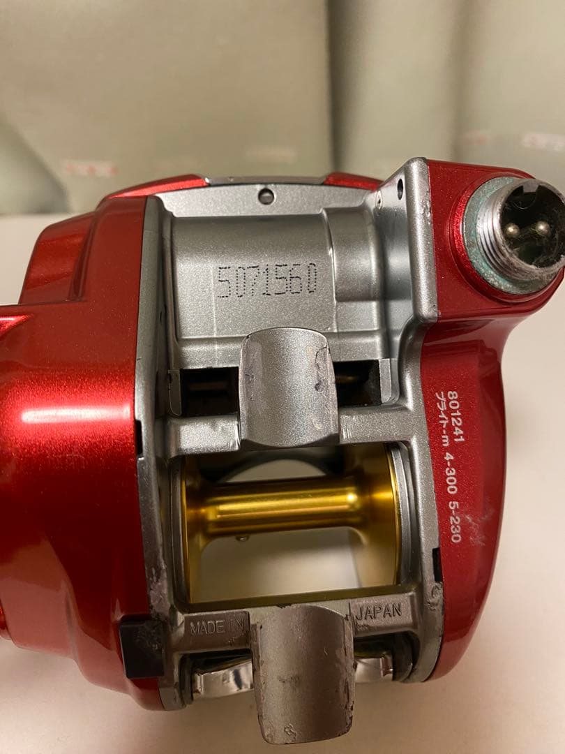 今週限定値下げ　距離46キロ　ダイワ　シーボーグ300FB