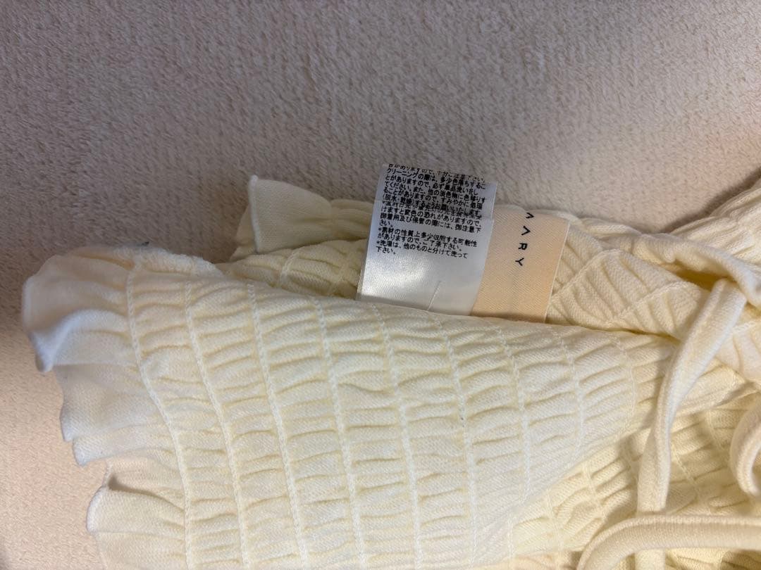 Andmary Ami shirring logo tops - メルカリ