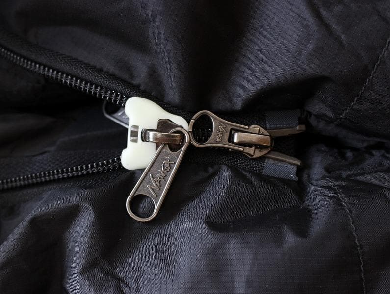 ナンガ オーロラ 750DX レギュラー オールブラック