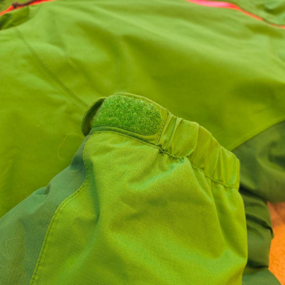 お値下げ！mont-bell　スキーウェアパーカー　メンズサイズМ