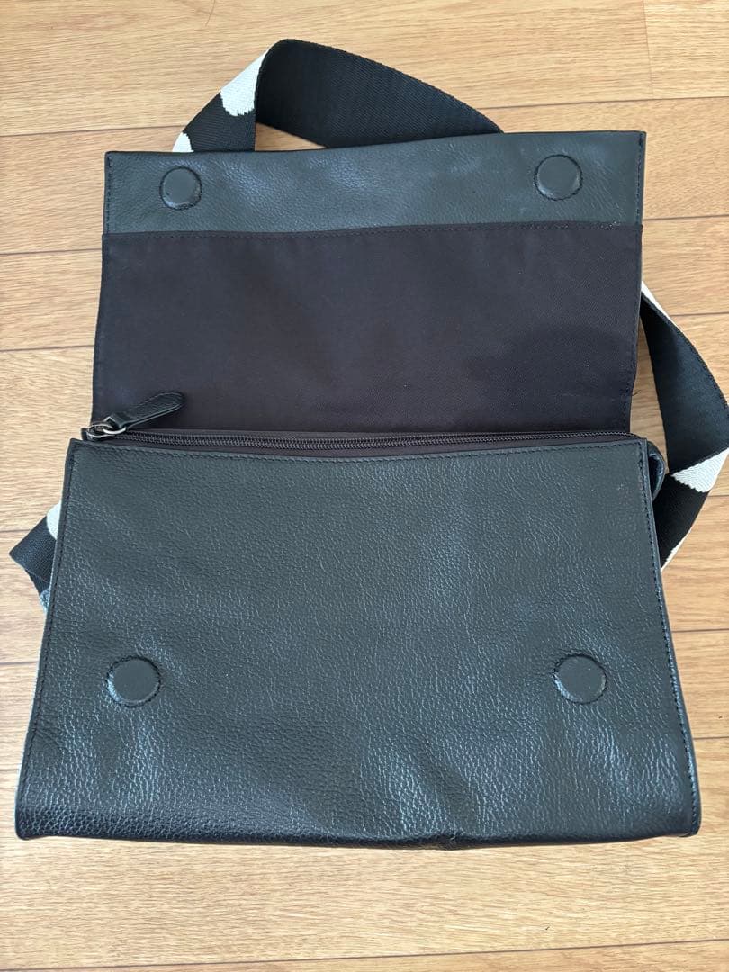 ear PAPILLONNER ワイドテープショルダーバッグ/ボディバッグ