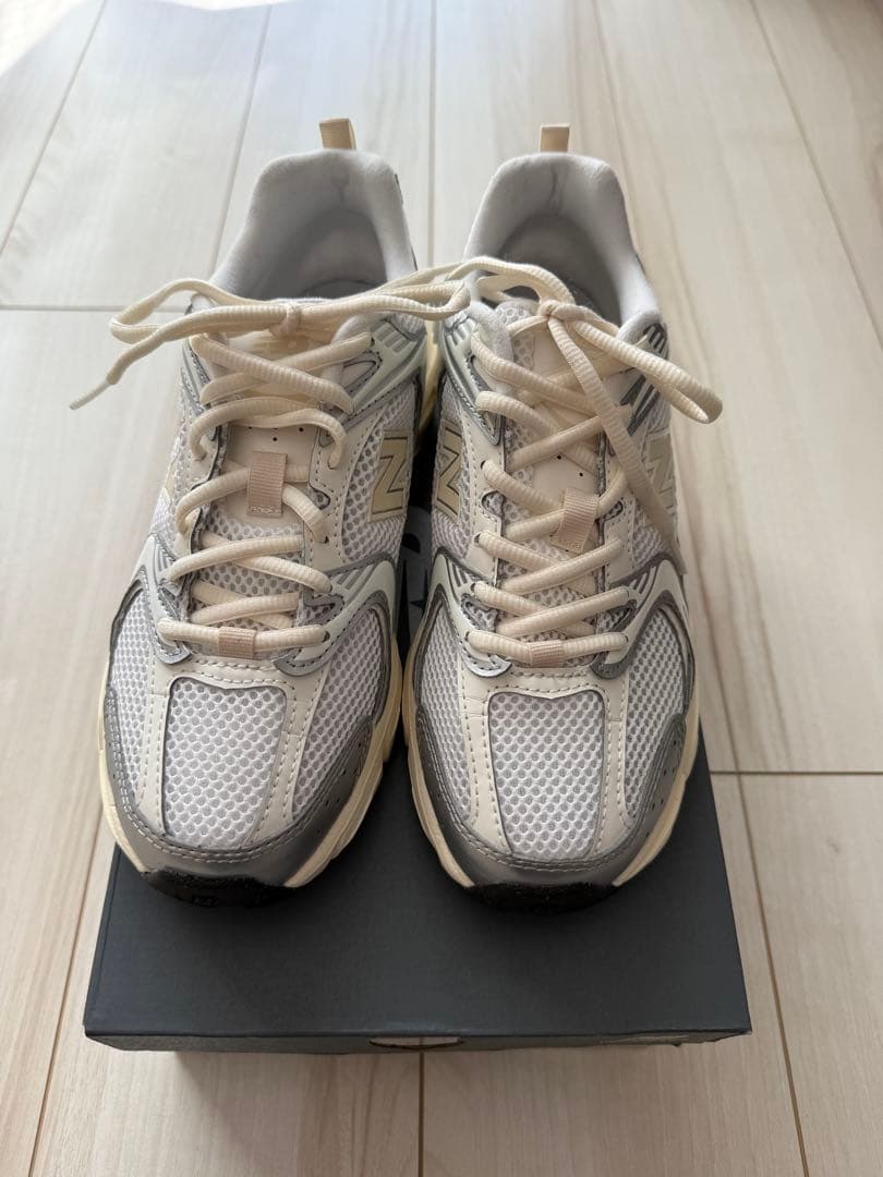 靴 New Balance U530ESB 23.5cm