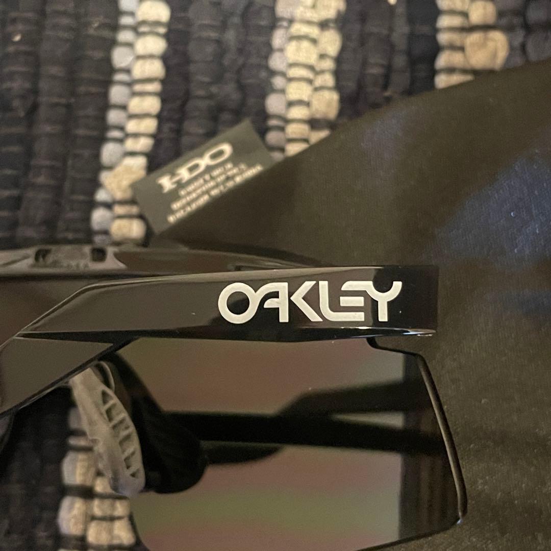 OAKLEY ブラック　サングラスケース付き　9229