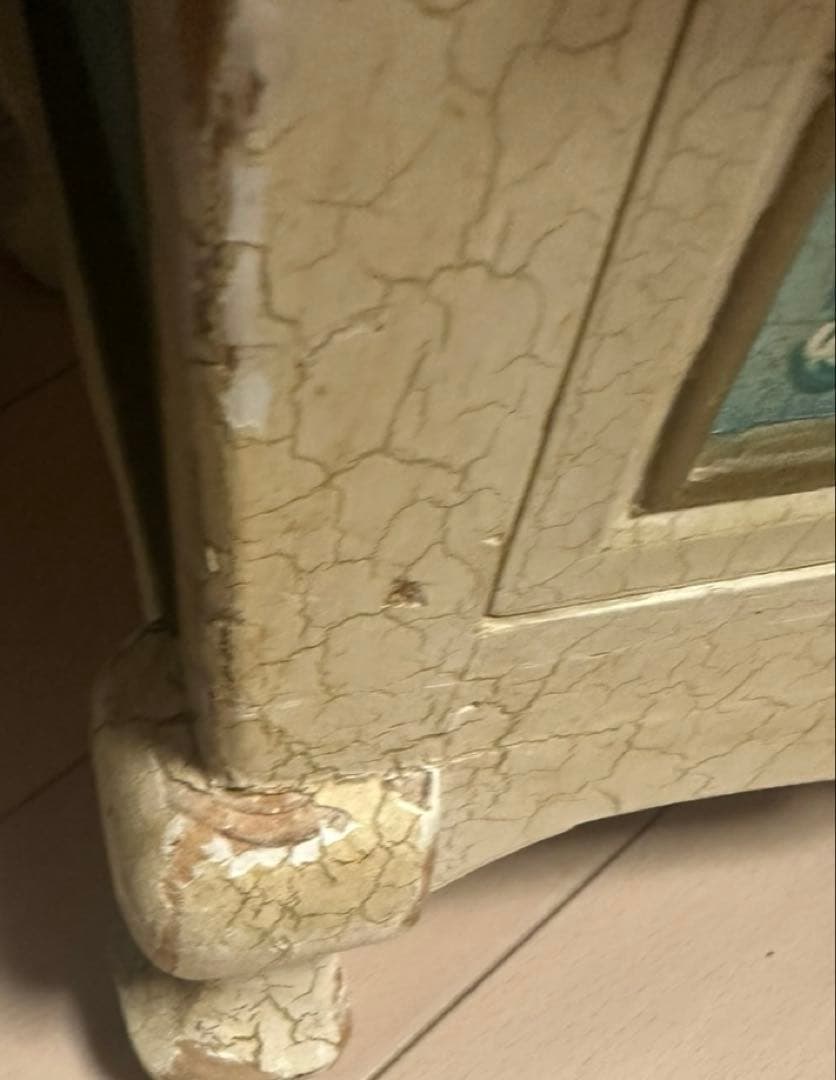 木製花柄キャビネット