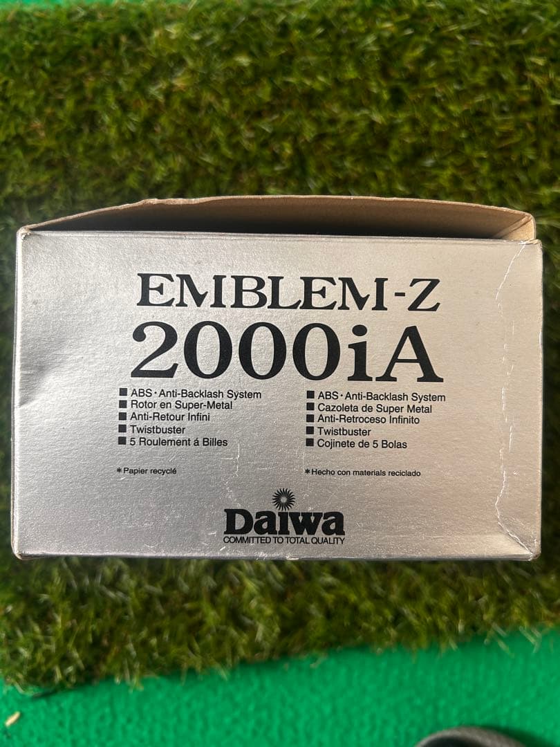 Daiwa EMBLEM-Z 2000iA リール