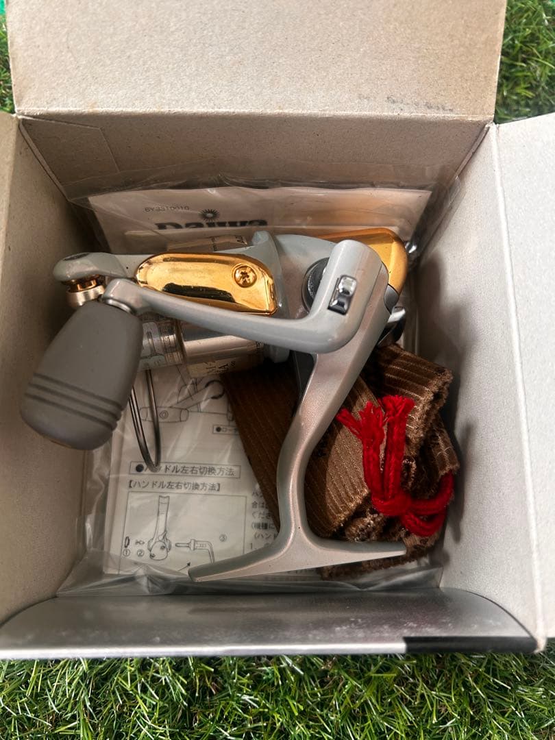 Daiwa EMBLEM-Z 2000iA リール