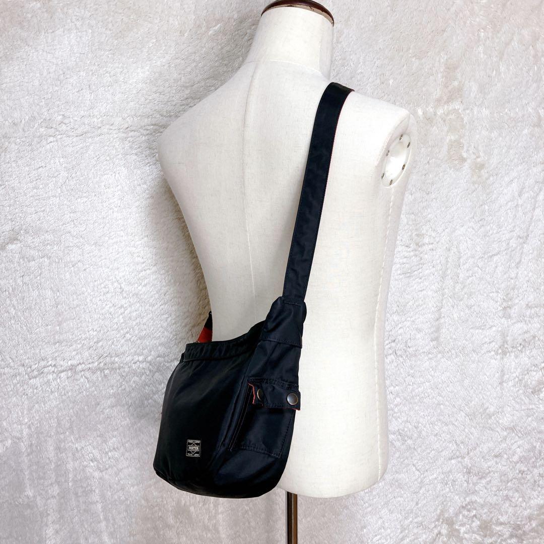 PORTER ポーター エルファイン ショルダーバッグ ハーフムーン