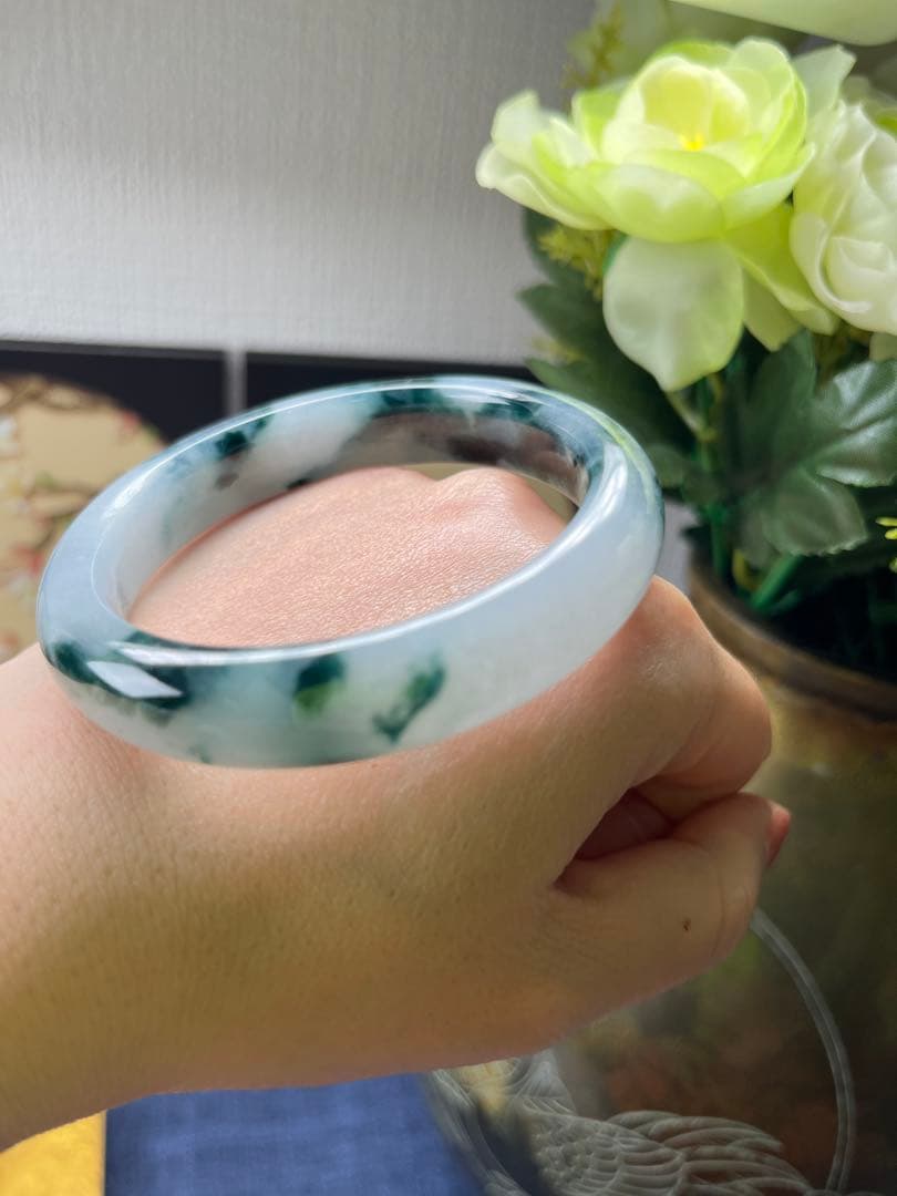 高級品❣️天然A貨翡翠　トロトロ、浮かぶ藍花柄付き氷種翡翠バングル　鑑定書付き